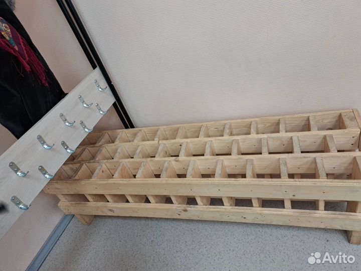 Стойка для хранения лыж