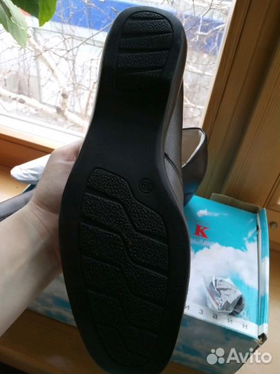 Туфли кожаные женские р-р 39 новые осень-весна