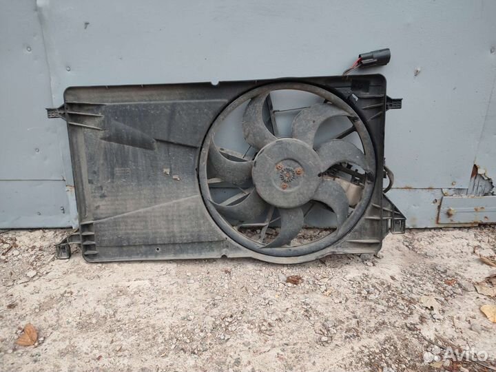 Вентилятор охлаждения ford focus 2
