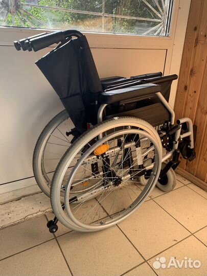 Инвалидная коляска складная бу