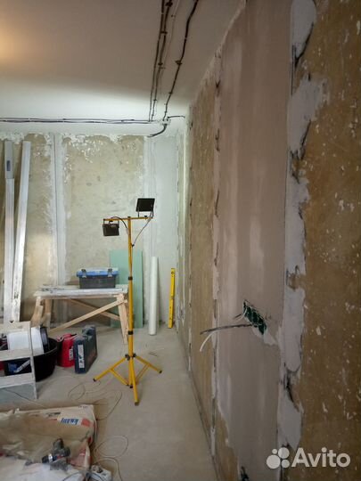 Отделка стен и потолков