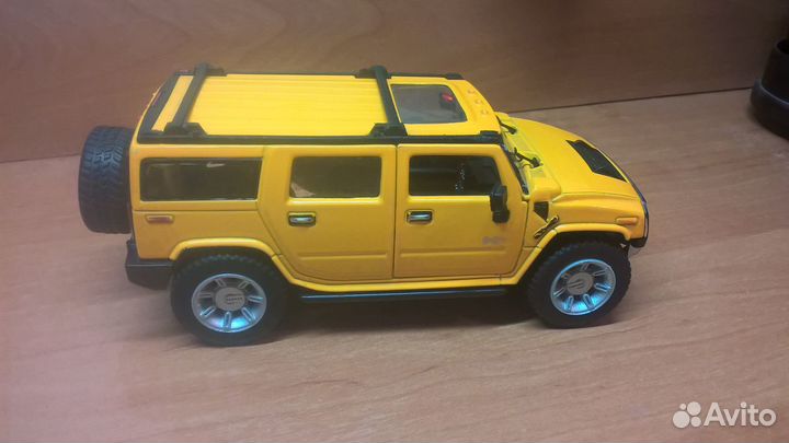 Коллекционные модели автомобилей: Hummer, audi