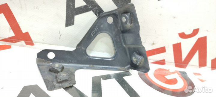 Крепление крыла переднее правое Volkswagen Tiguan