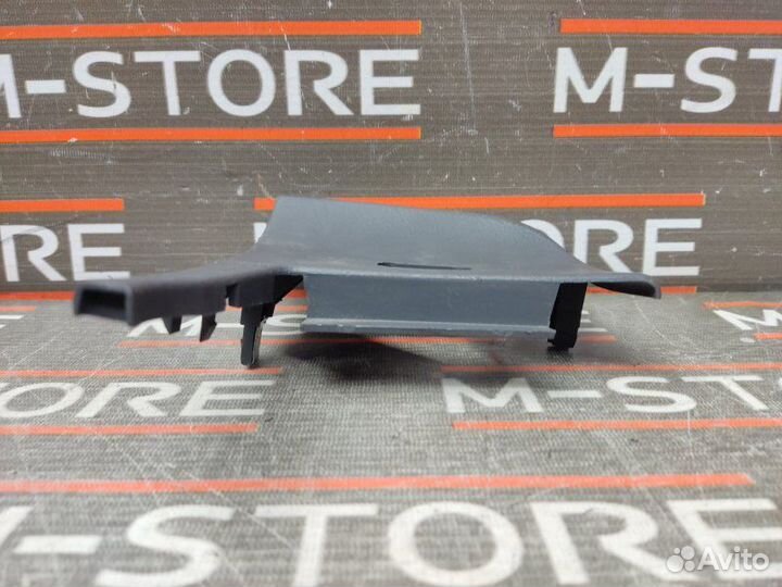 Накладка на торпеду правая Mercedes-Benz M-Class