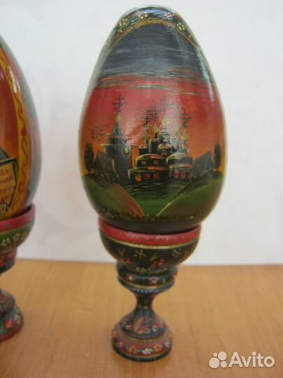 Деревянные пасхальные яйца. Дерево живопись