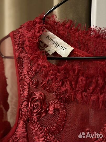 Нарядное платье