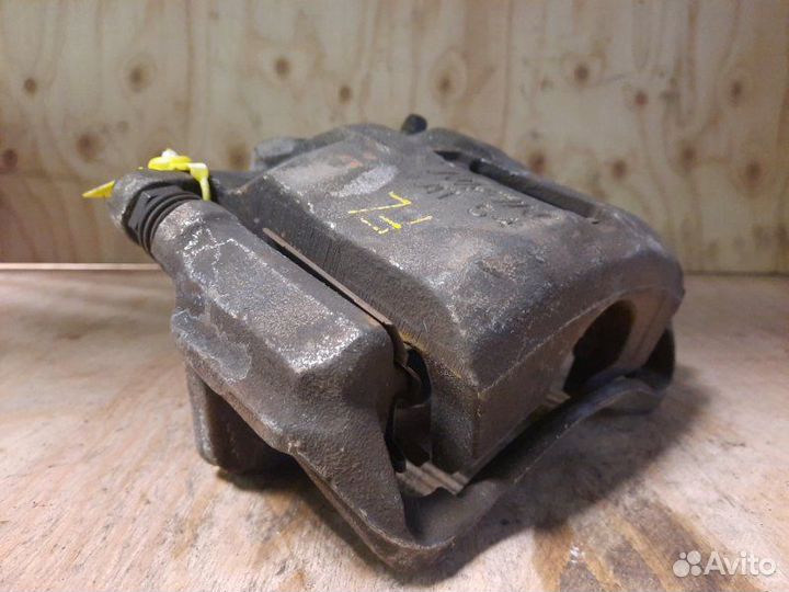 Суппорт лев. перед. honda accord