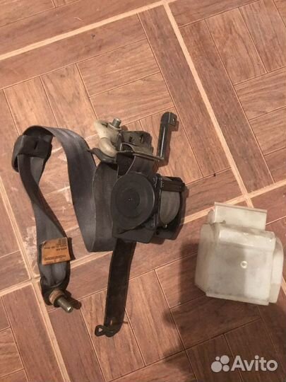 Ремень безопасности Mitsubishi Galant 7