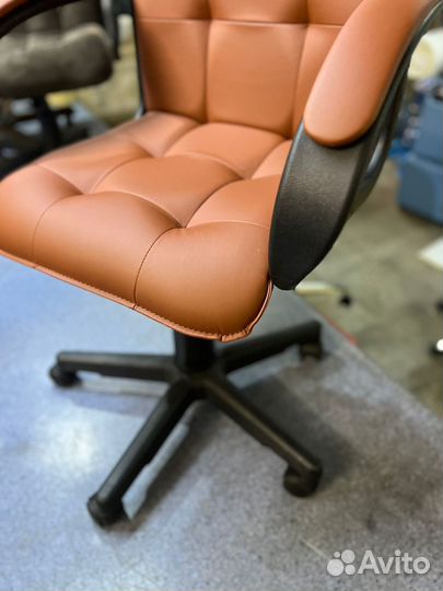 Компьютерное кресло