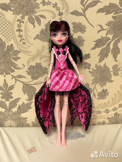 Куклы Монстер Хай Дракулаура