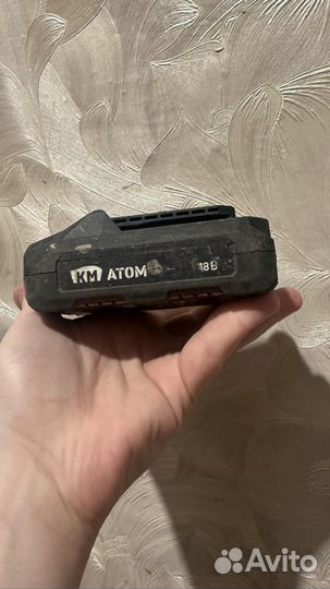 Аккумулятор км атом BLI-18/2,1 18В 2Ач Li-Ion с зу
