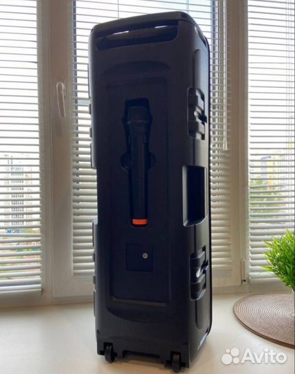 Колонка с RGB подсветкой и микрофоном караоке