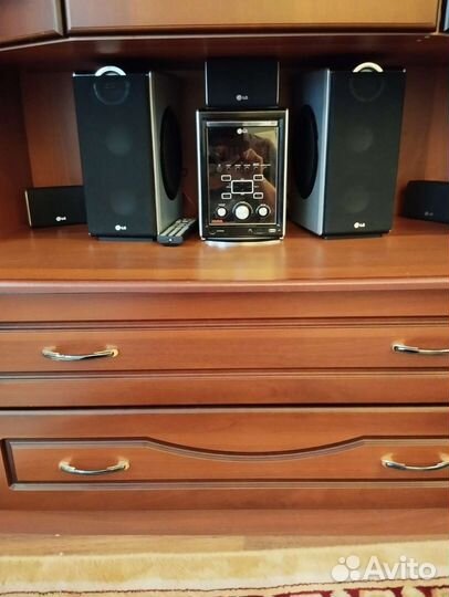 Музыкальный центр