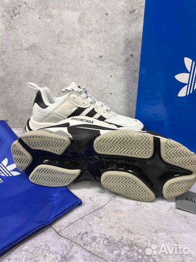 Кроссовки Adidas x Balenciaga Triple S