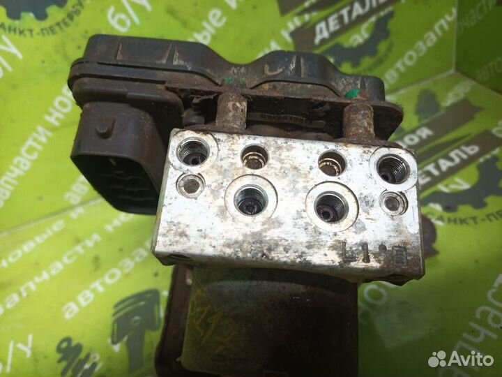 Блок ABS Toyota Matrix 1ZZ-FE 2003Г.в