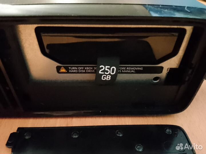 Xbox 360 E 250 gb freeboot