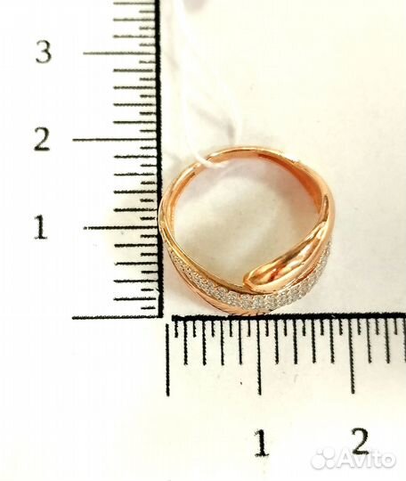 Золотое кольцо с камнем 16р