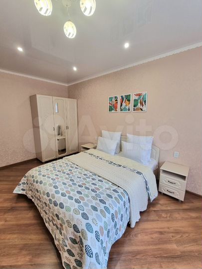 2-к. квартира, 55 м², 8/16 эт.