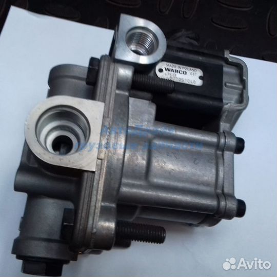 Ускорительный клапан Мерседес Актрос 4802051040