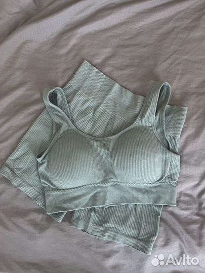 Костюм лапша топ и велосипедки оливковые