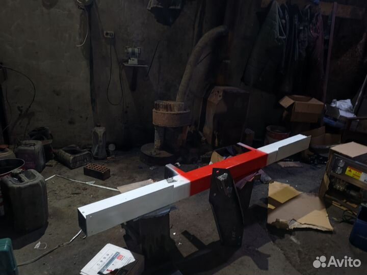 Продам отбойник с кранштейнами