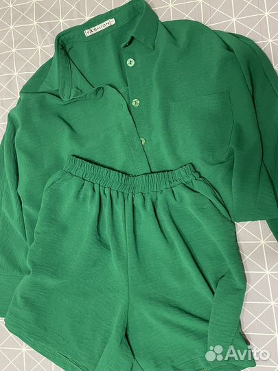 Костюм с шортами