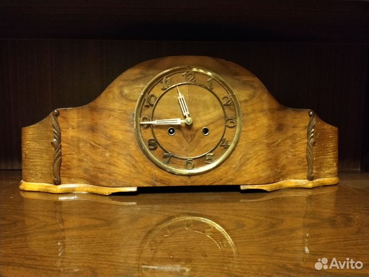 Каминные часы с боем