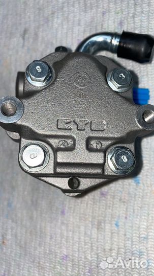 Насос гур Volkswagen Touareg KYB