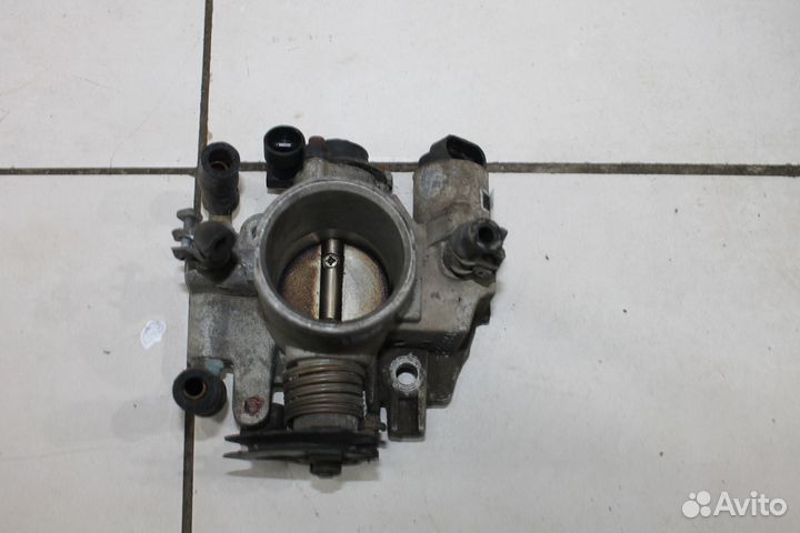 Заслонка дроссельная VAZ 21121148010