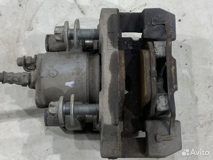 Суппорт задний BMW X6 F16