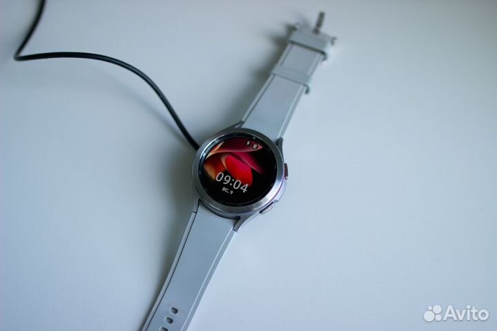 Смарт-часы Samsung Galaxy Watch4 Classic