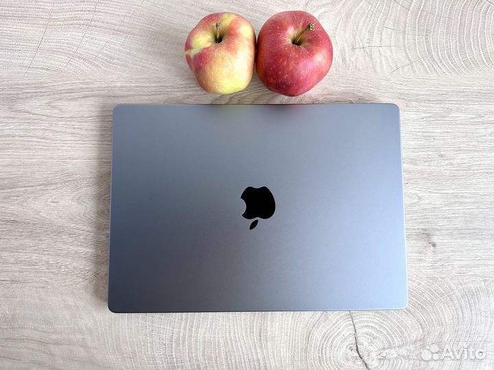 MacBook Pro 14