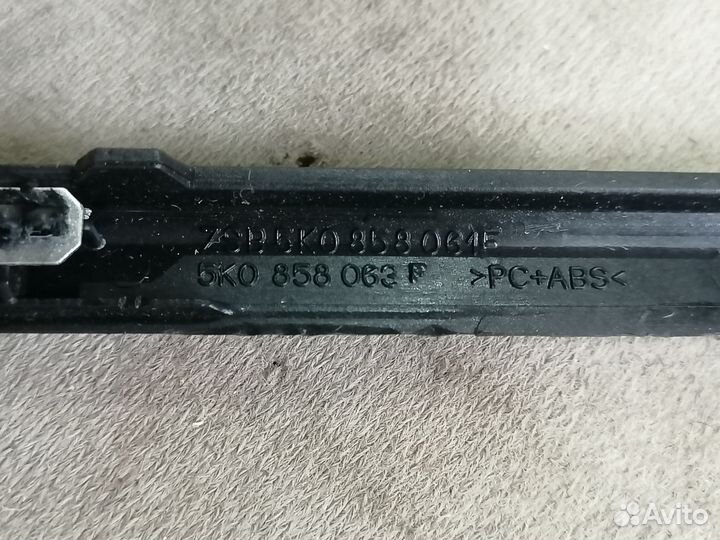 Рамка магнитолы для VW Golf VI 2009-2013