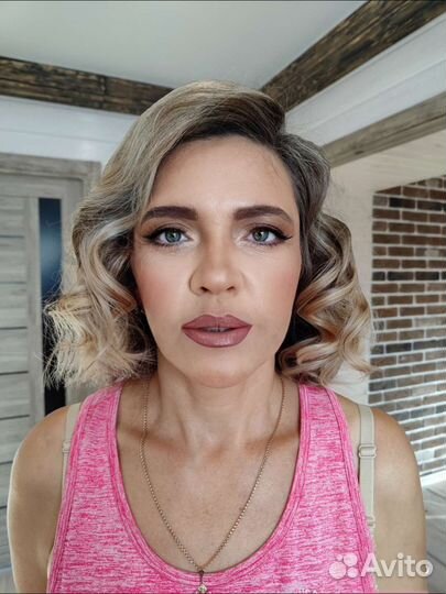 Макияж и прическа