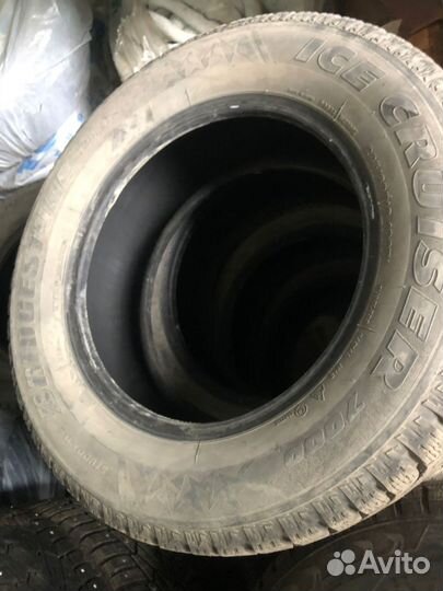 Bridgestone Ice Cruiser 7000 235/60 R16