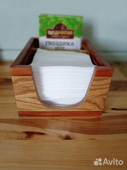 Салфетница из дерева