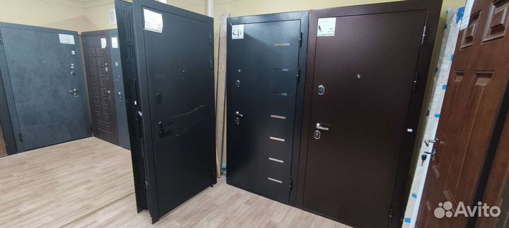 Дверь входная железная