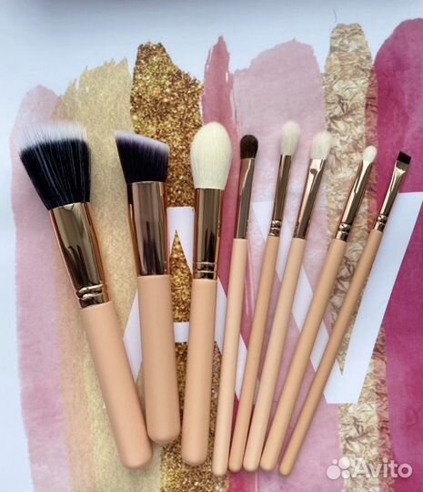 Кисти для макияжа разные