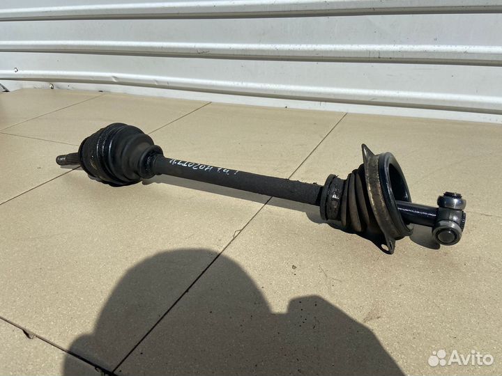 Привод передний левый Renault Logan