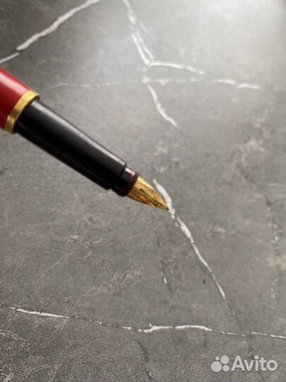 Перьевая ручка parker