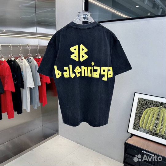 Футболка balenciaga женская