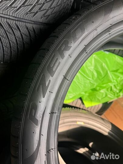 Pirelli P Zero PZ4 285/40 R23 107Y