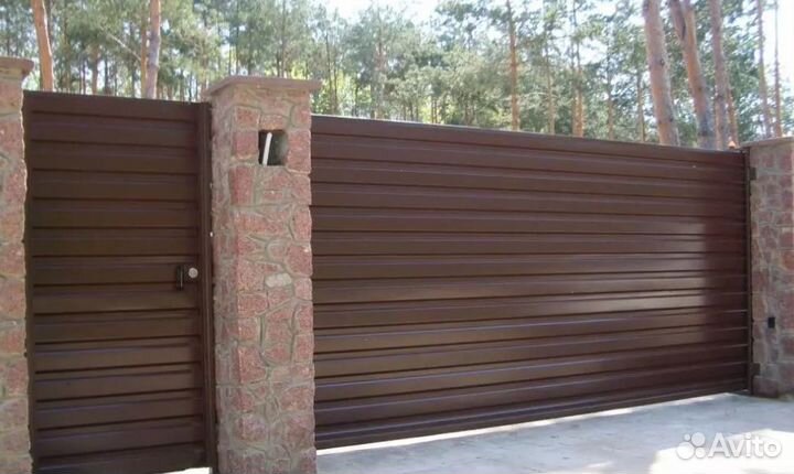 Забор из профнастила для дома быстро