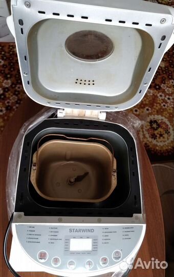 Хлебопечь Starwind SBR2161