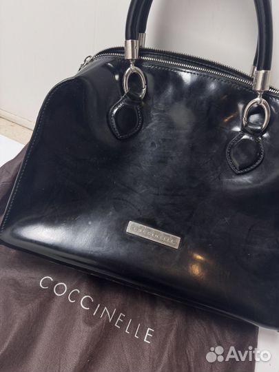 Сумка Coccinelle лакированная