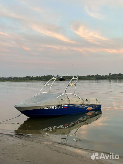 Катер Yamaha LS2000 (AR210)