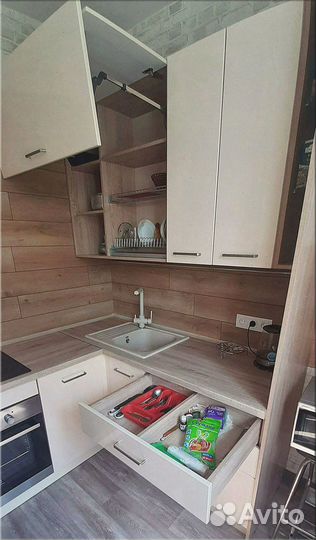 Кухонный гарнитур новый прямой