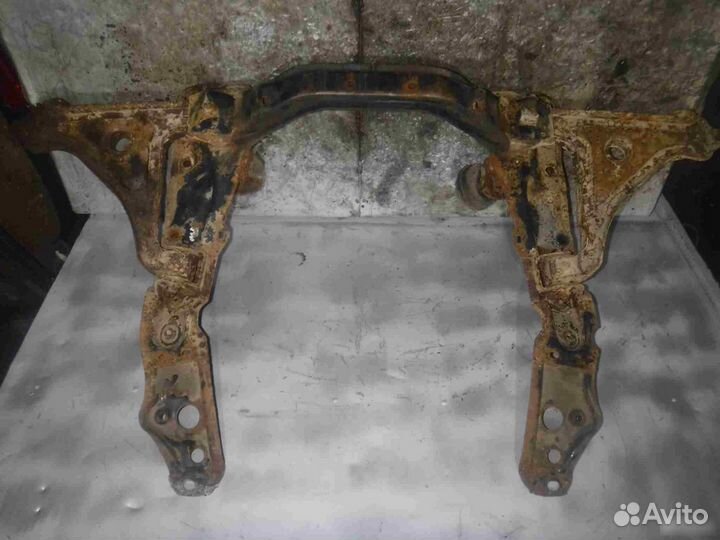 Балка подмоторная Opel Omega