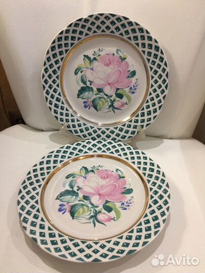 Декоративные тарелки, селёдочницы Дулево