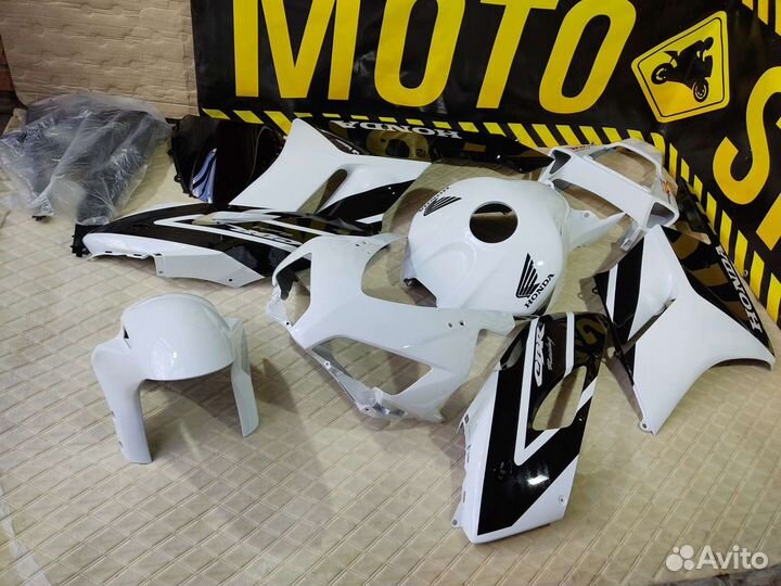 Пластик Honda CBR1000rr 04-05